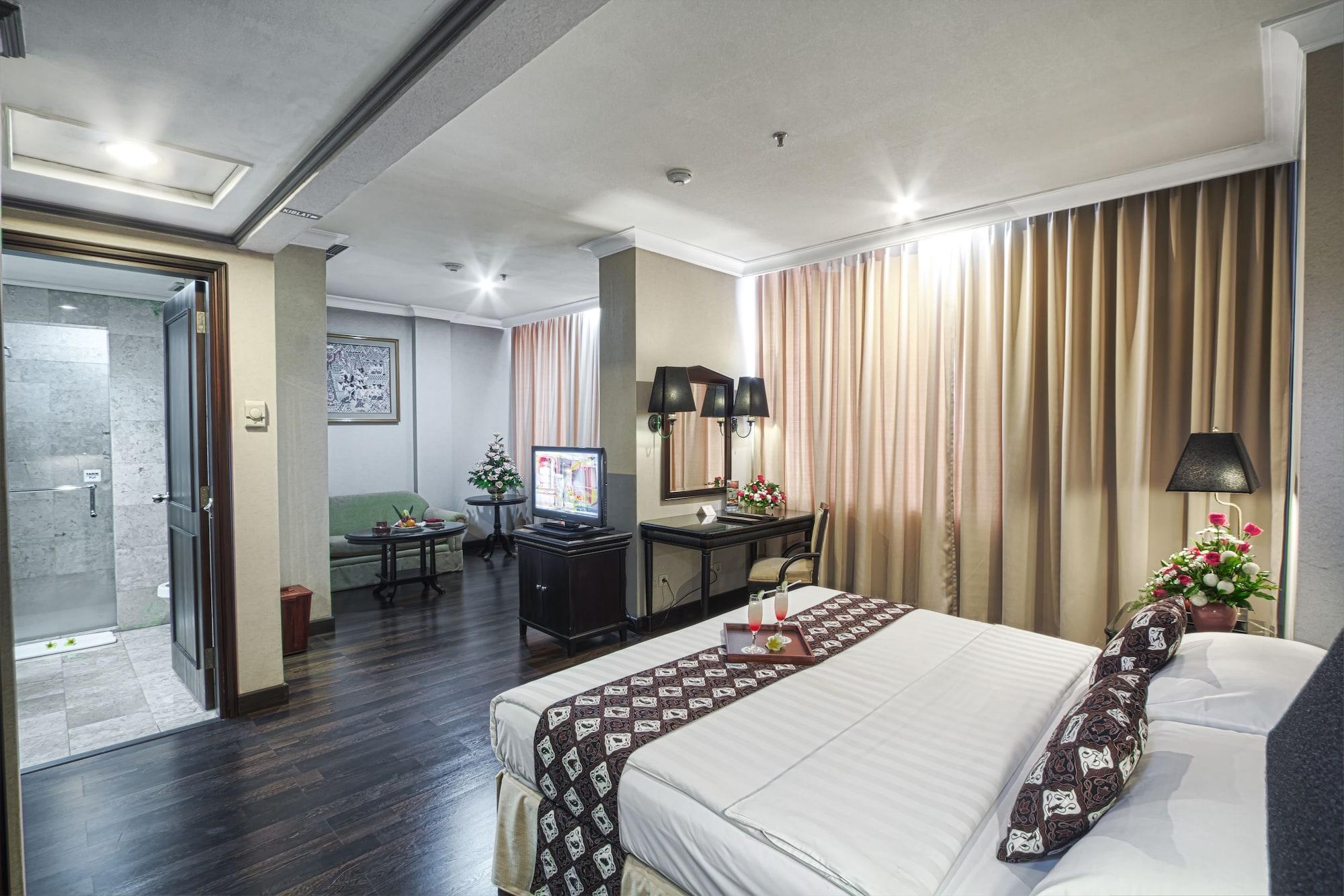 Hotel Sahid Jaya Solo Экстерьер фото