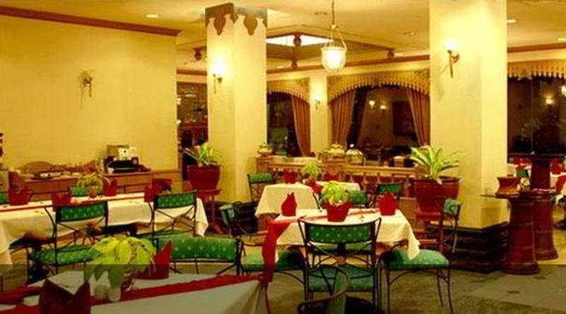 Hotel Sahid Jaya Solo Экстерьер фото