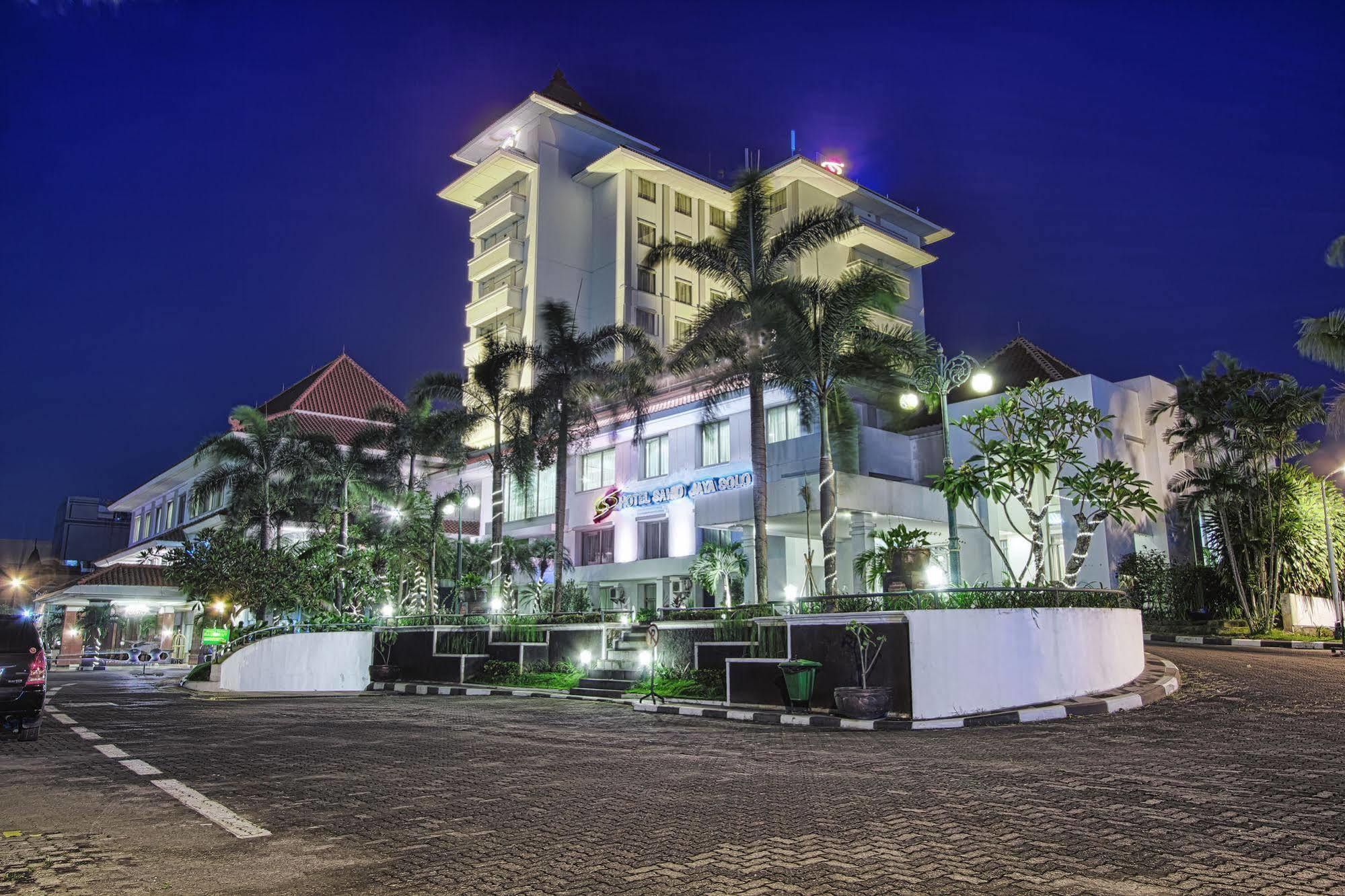 Hotel Sahid Jaya Solo Экстерьер фото